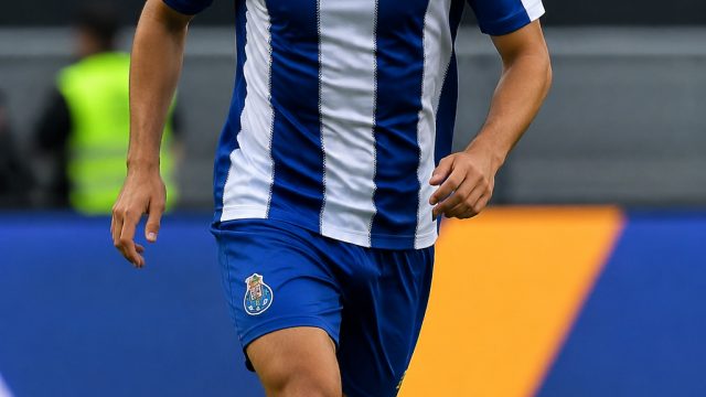 Newcastle Shifts Focus to Matias Fernandez-Pardo Amid Transfer Drama