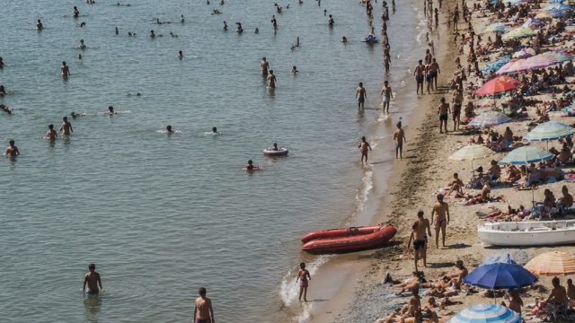 Tragic Impact of Heatwave: France Faces Drowning Crisis | wild fortune casino, cara curang main ludo