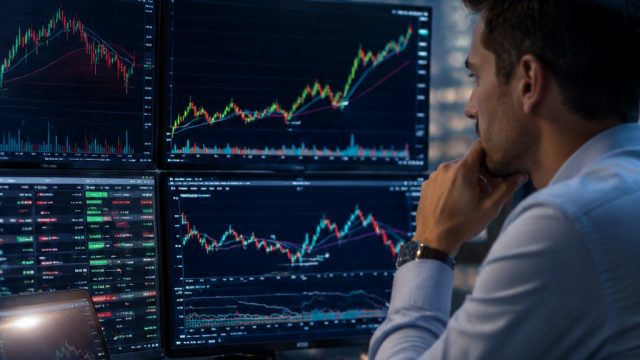 Market Update: Tech Sector Stabilizes After Volatility | cemedomino88, rtp 988 slot, mega joker nete