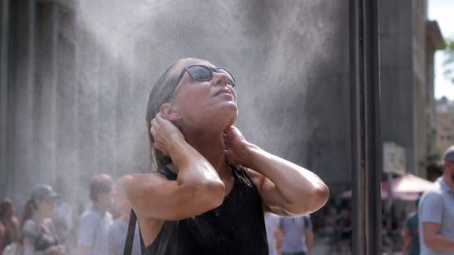 Europe's Intense Heatwave: What It Means for Business and Daily Life | hero138, harga normal bola ba