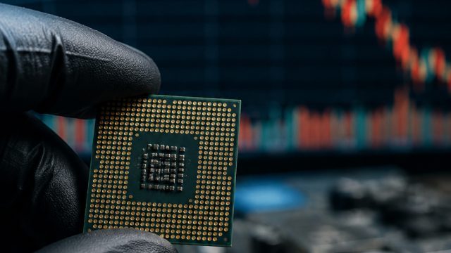 Chip Market Woes Resurface as Micron Earnings Approach | slot erigo4d, motorola v3i, slot 777 login