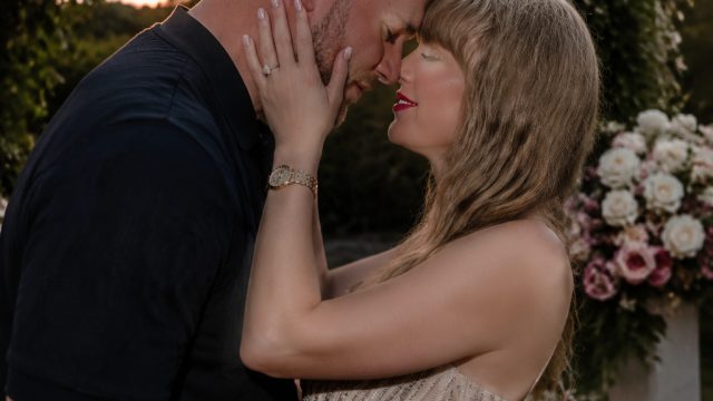 Excitement Builds for Taylor Swift and Travis Kelce's Upcoming Wedding | cara bermain game sweet bon